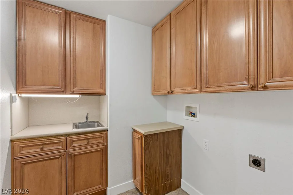 2500 Antique Blossom, Henderson, NV 89052