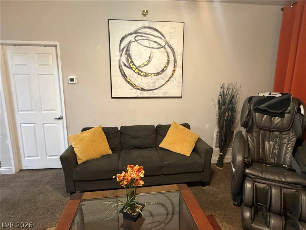 5162 Jones, Las Vegas, NV 89118