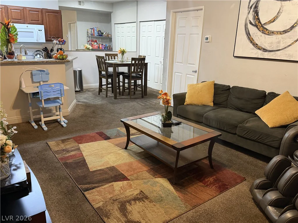 5162 Jones, Las Vegas, NV 89118