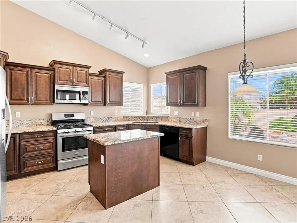 7501 Trickling Wash, Las Vegas, NV 89131