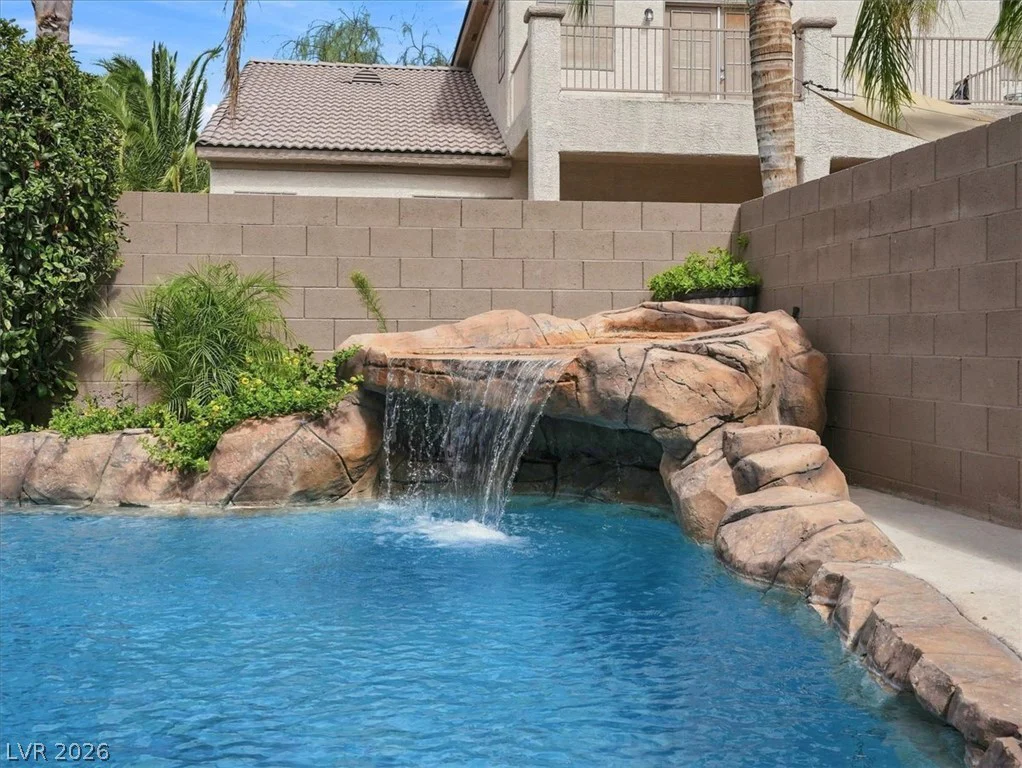 7501 Trickling Wash, Las Vegas, NV 89131