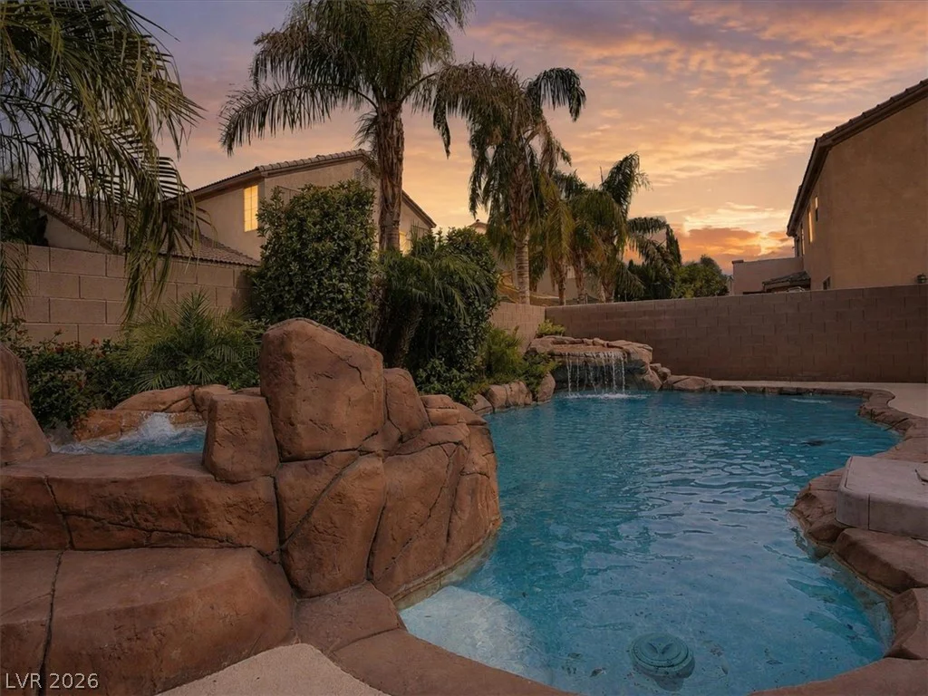 7501 Trickling Wash, Las Vegas, NV 89131