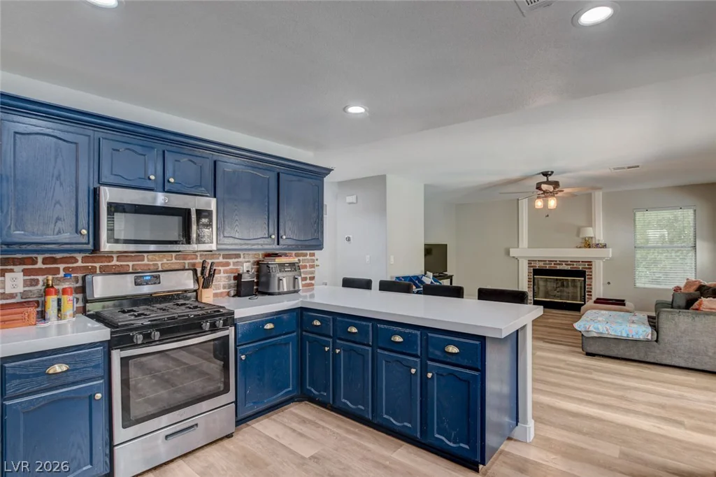 8935 Waymire Creek, Las Vegas, NV 89147