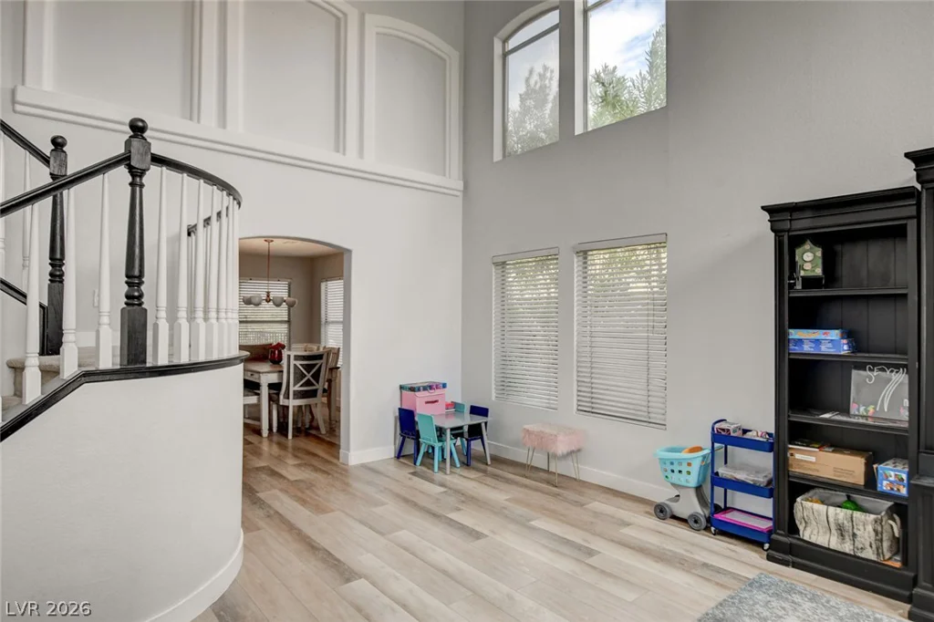 8935 Waymire Creek, Las Vegas, NV 89147