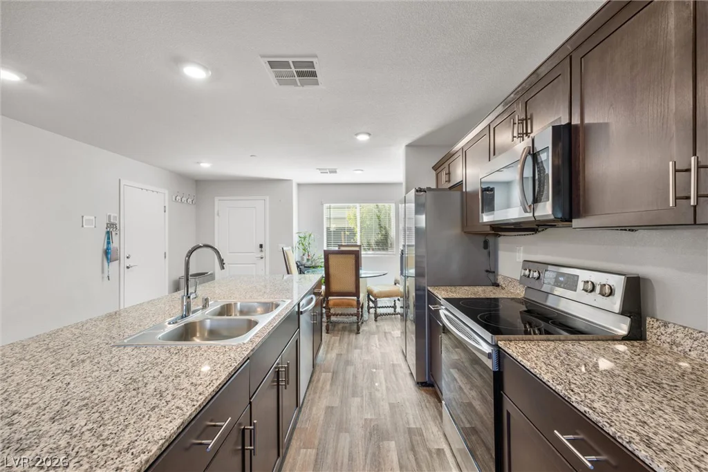 12240 Golden Wreath, Las Vegas, NV 89183