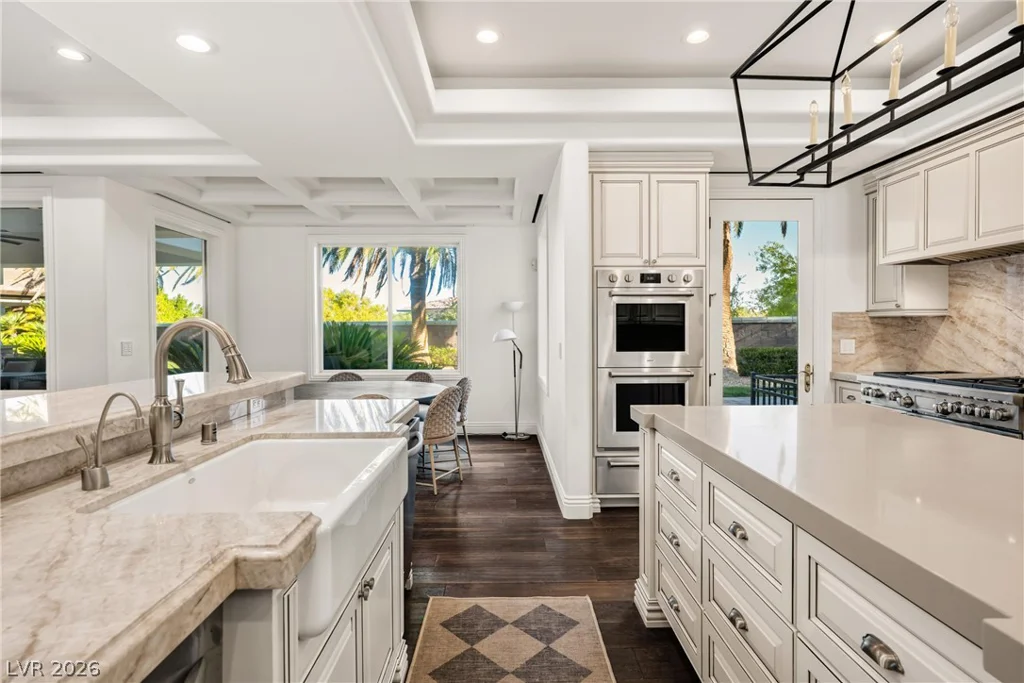 9817 Mountain Grove, Las Vegas, NV 89134