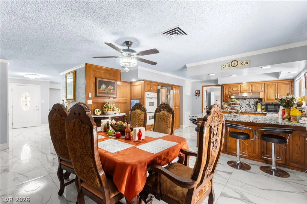 1963 Catalpa, Las Vegas, NV 89108