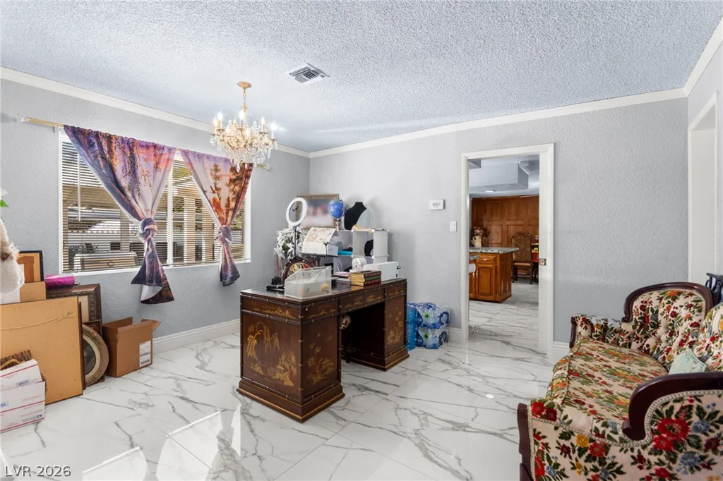 1963 Catalpa, Las Vegas, NV 89108