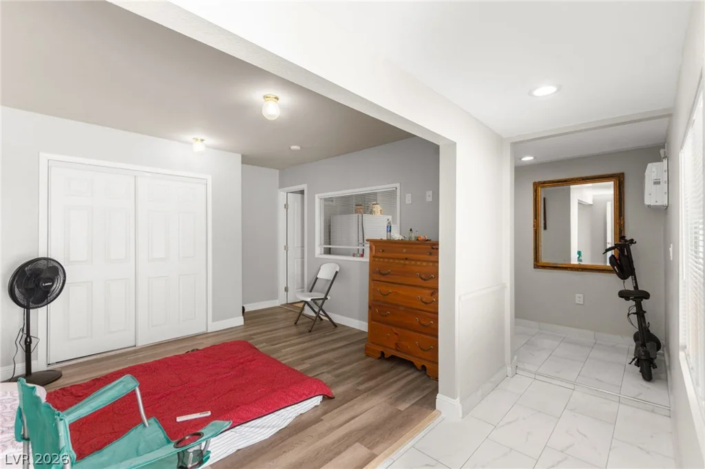 1963 Catalpa, Las Vegas, NV 89108