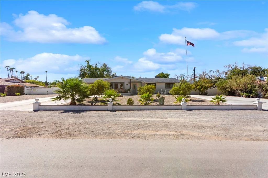 1963 Catalpa, Las Vegas, NV 89108