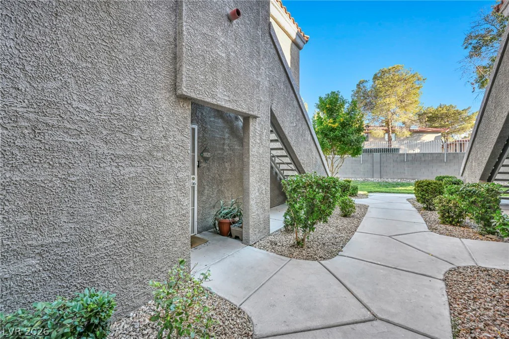 5525 Flamingo, Las Vegas, NV 89103