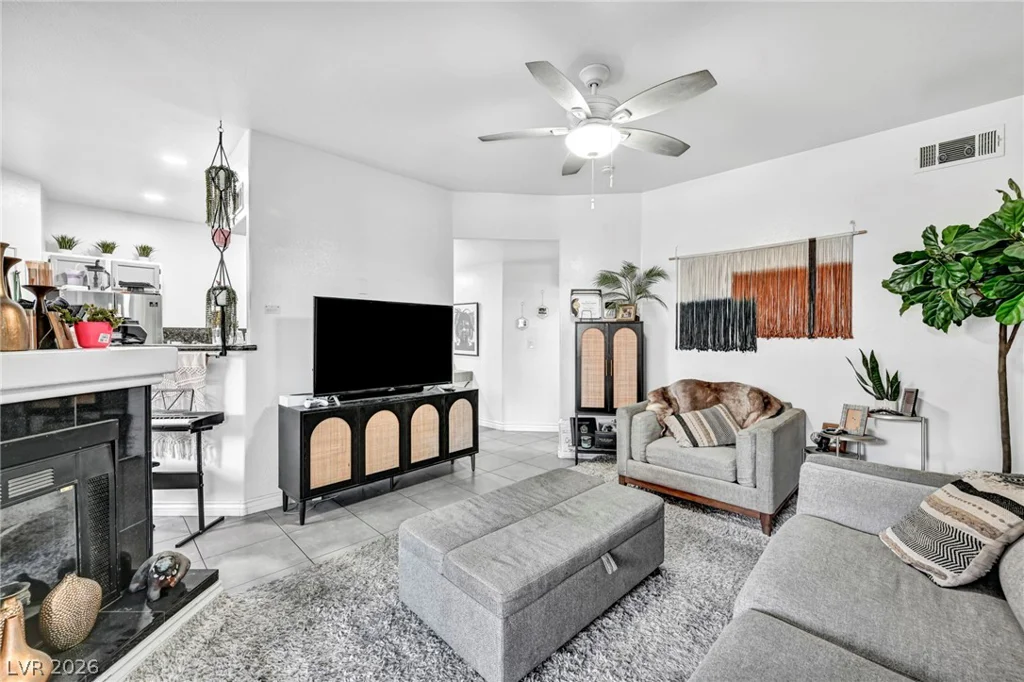 5525 Flamingo, Las Vegas, NV 89103
