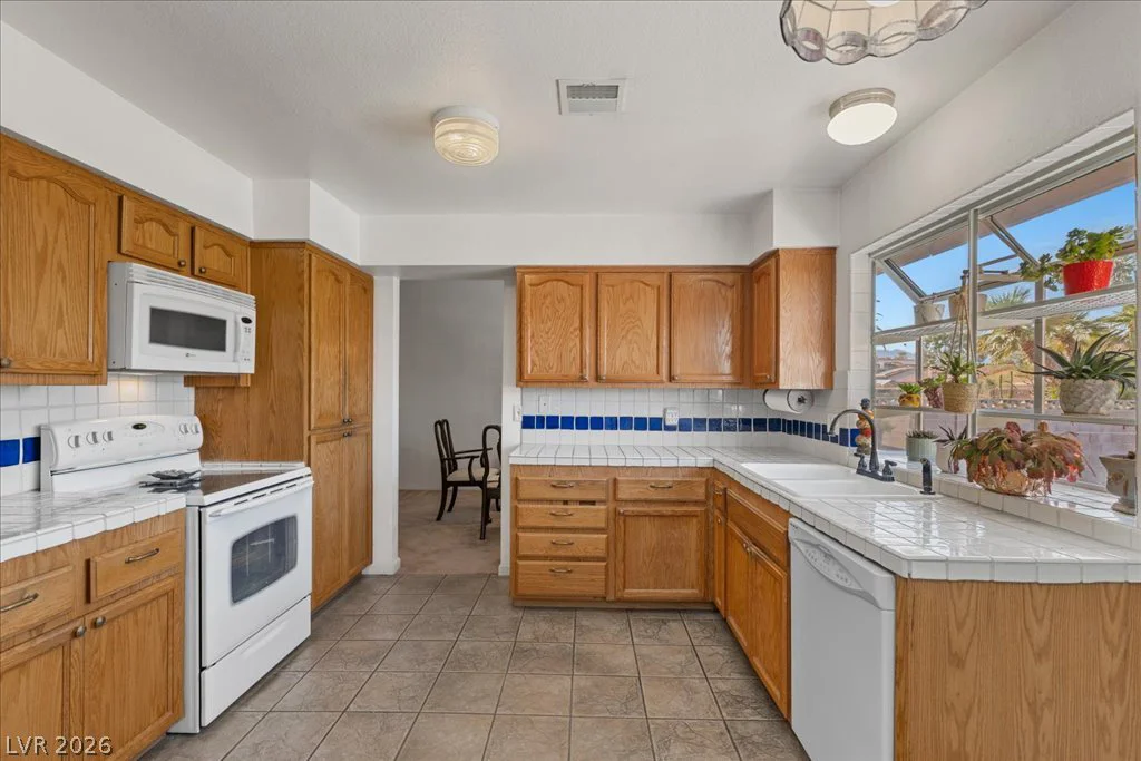 5254 Hibbetts, Las Vegas, NV 89103