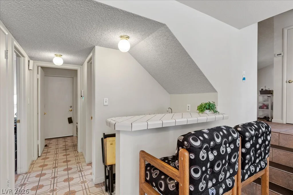 5254 Hibbetts, Las Vegas, NV 89103