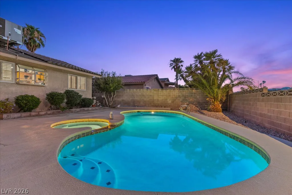 5254 Hibbetts, Las Vegas, NV 89103