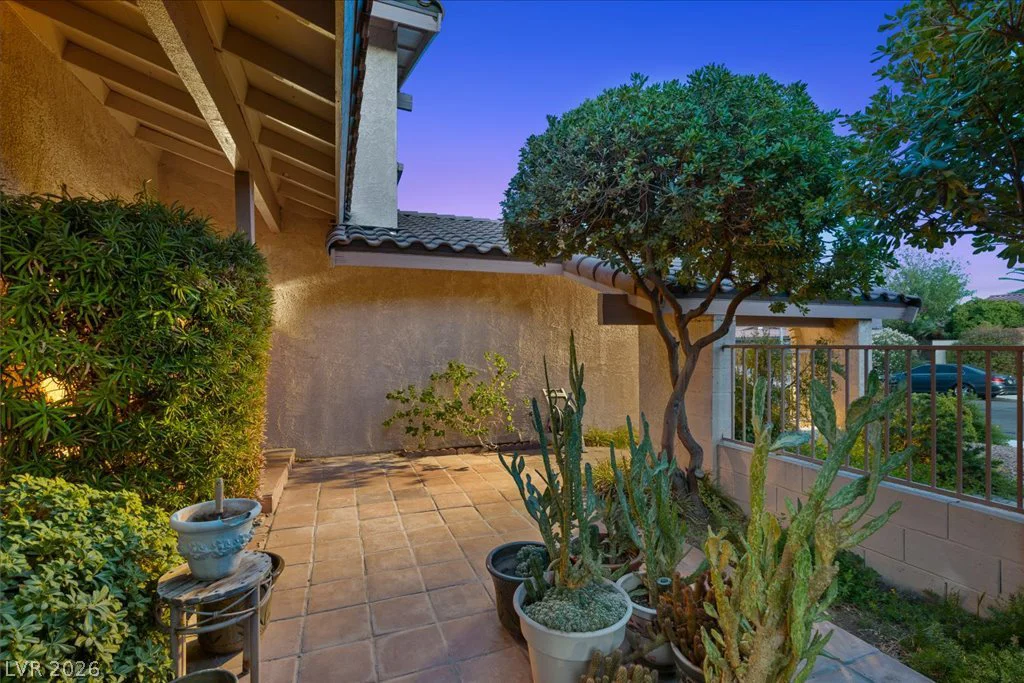 5254 Hibbetts, Las Vegas, NV 89103