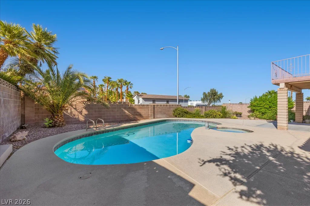 5254 Hibbetts, Las Vegas, NV 89103