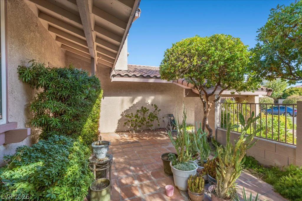 5254 Hibbetts, Las Vegas, NV 89103