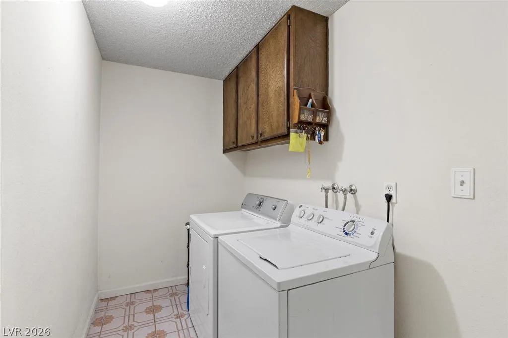 5254 Hibbetts, Las Vegas, NV 89103