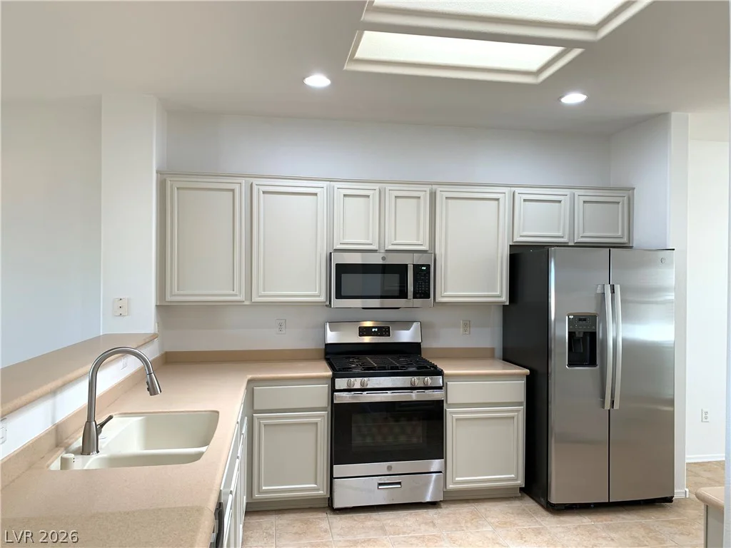 2604 Harrisburg, Henderson, NV 89052