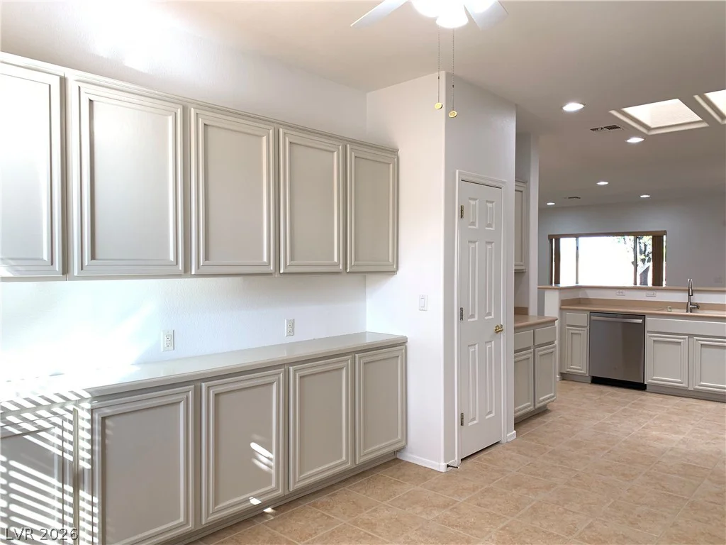 2604 Harrisburg, Henderson, NV 89052