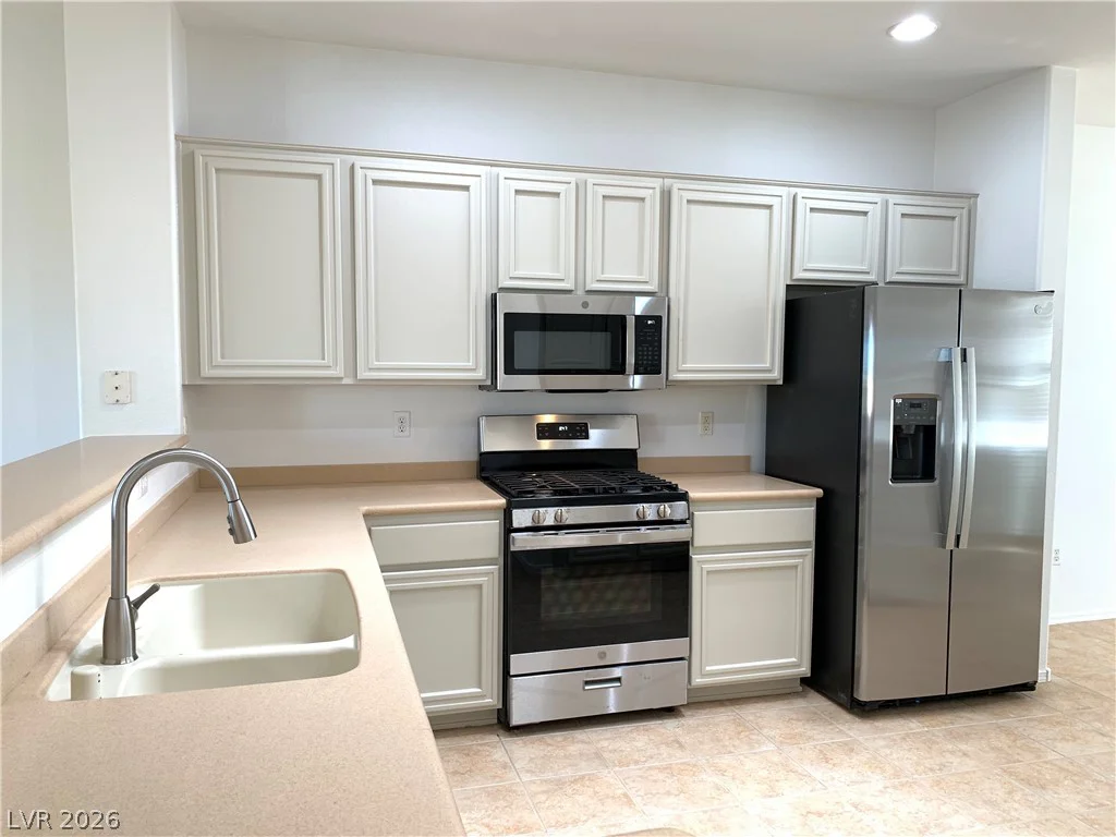 2604 Harrisburg, Henderson, NV 89052