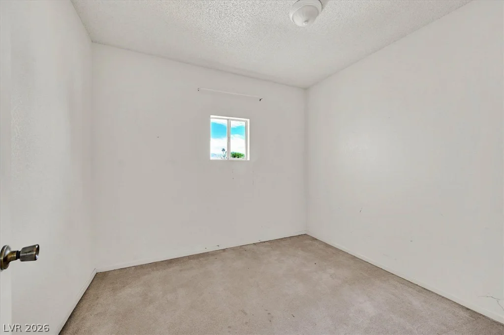 325 Vandalia, Las Vegas, NV 89106