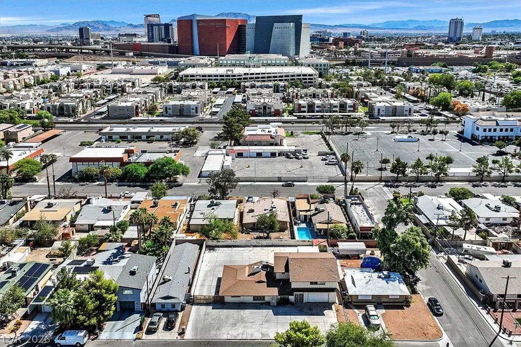 325 Vandalia, Las Vegas, NV 89106