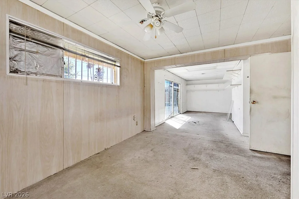 325 Vandalia, Las Vegas, NV 89106