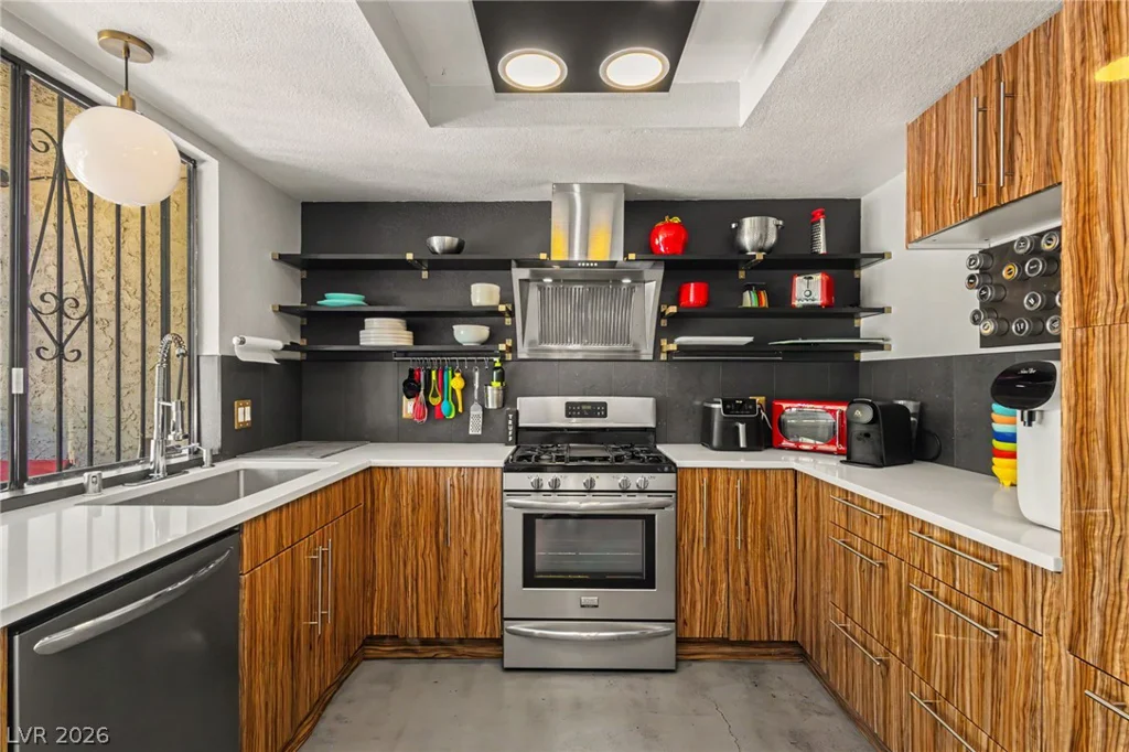 3022 Mirado, Las Vegas, NV 89121