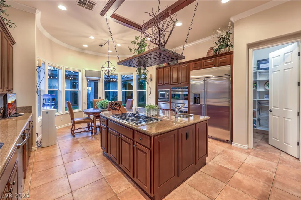 24 CROSS RIDGE, Las Vegas, NV 89135