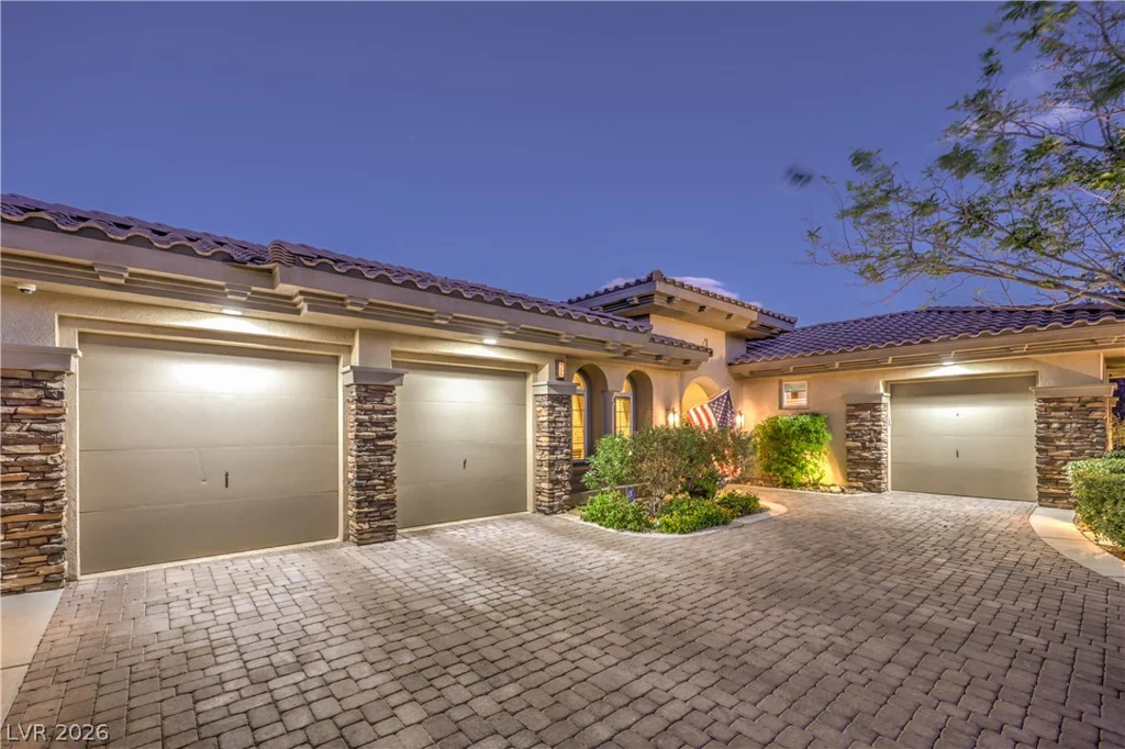 24 CROSS RIDGE, Las Vegas, NV 89135