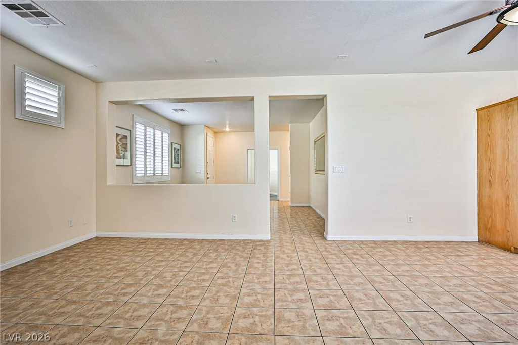 8468 REGAL HILLS, Las Vegas, NV 89117