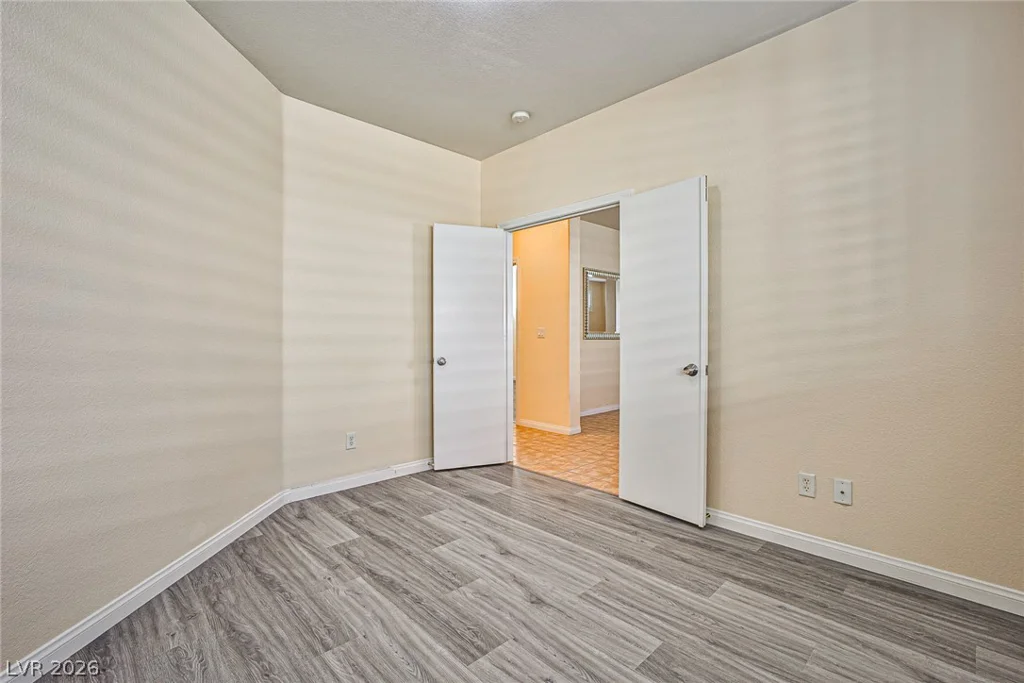 8468 REGAL HILLS, Las Vegas, NV 89117