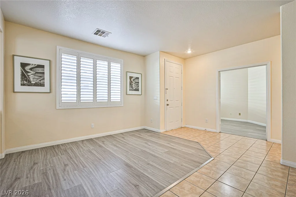 8468 REGAL HILLS, Las Vegas, NV 89117