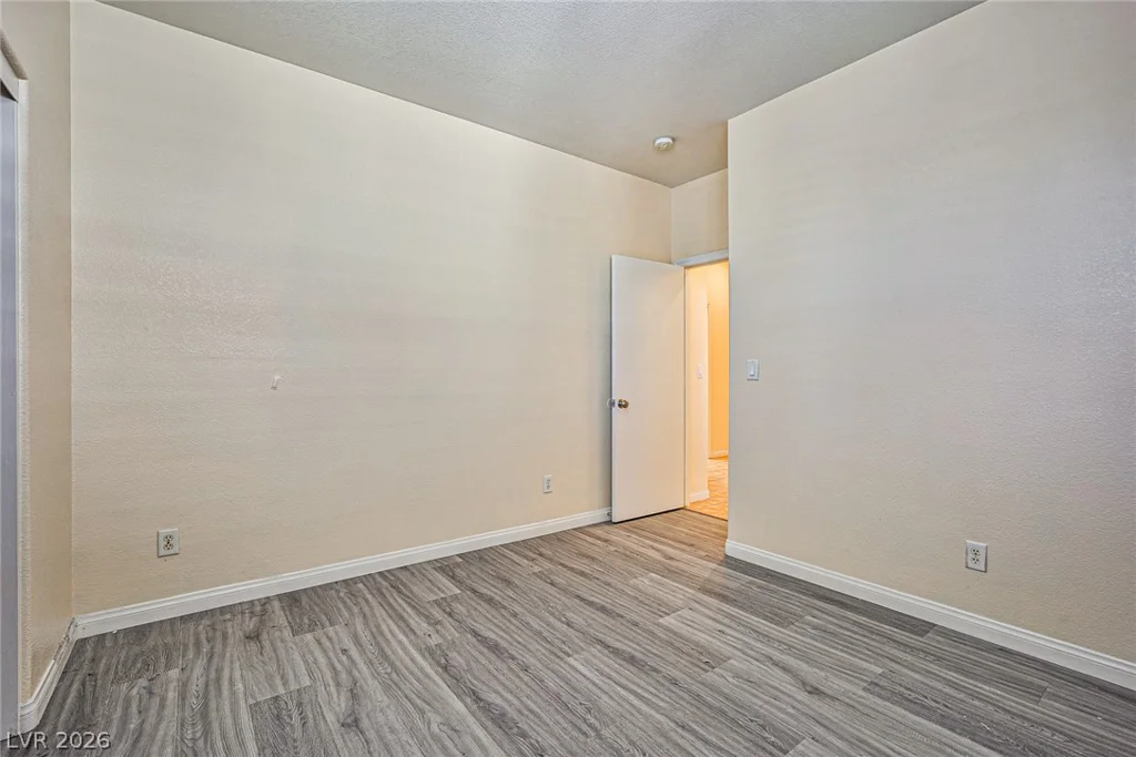 8468 REGAL HILLS, Las Vegas, NV 89117