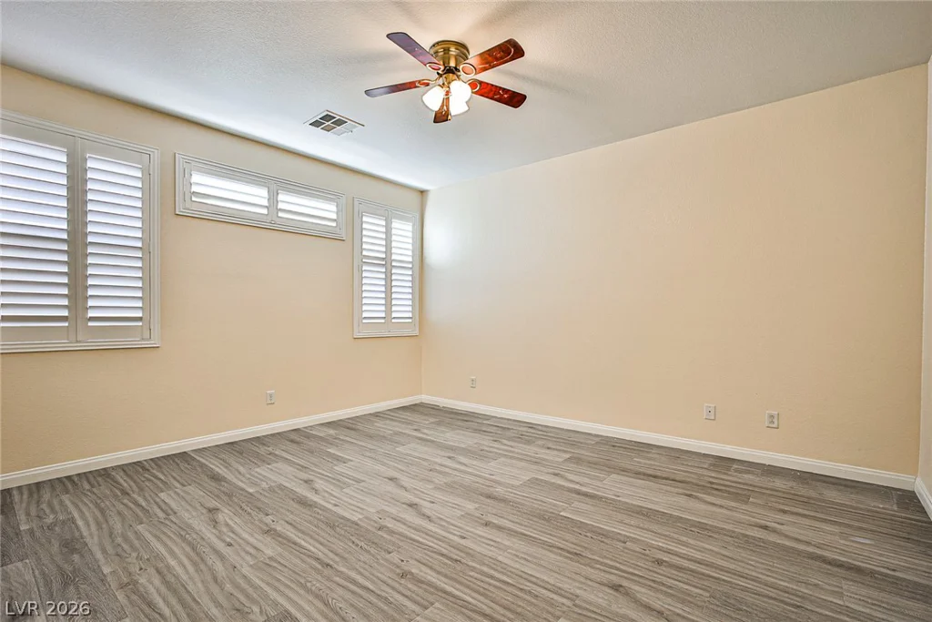 8468 REGAL HILLS, Las Vegas, NV 89117
