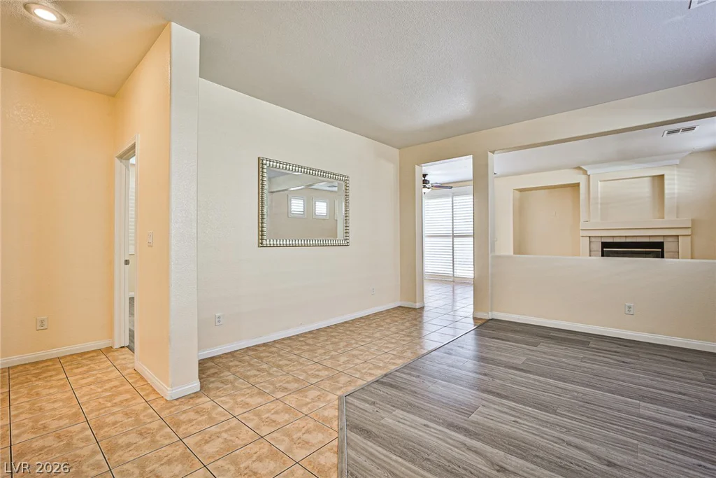 8468 REGAL HILLS, Las Vegas, NV 89117