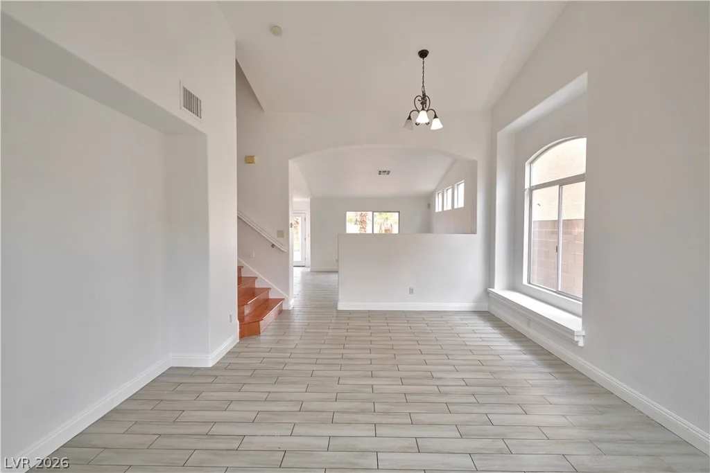8048 Kentshire, Las Vegas, NV 89117