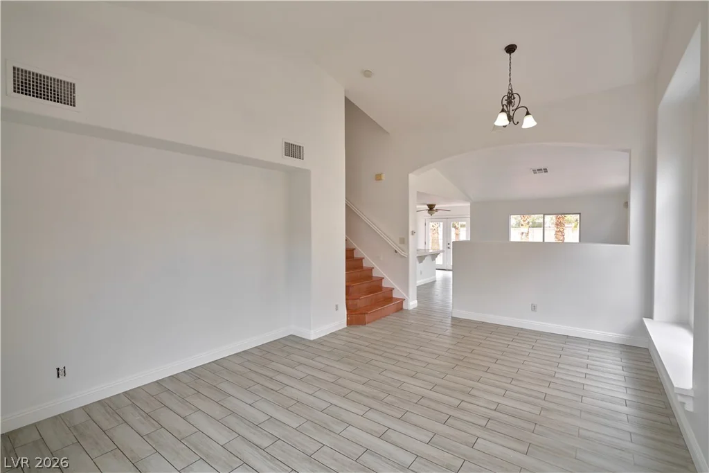 8048 Kentshire, Las Vegas, NV 89117