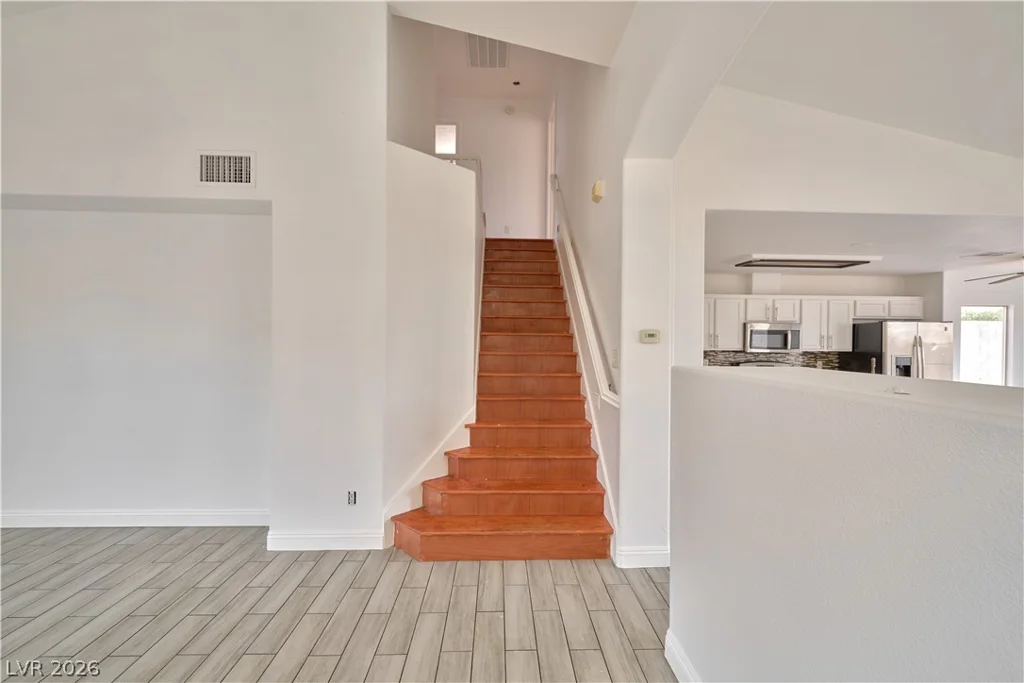 8048 Kentshire, Las Vegas, NV 89117