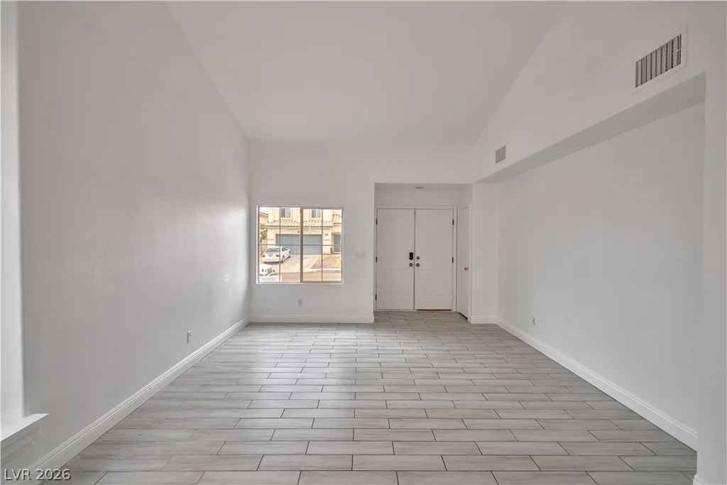 8048 Kentshire, Las Vegas, NV 89117