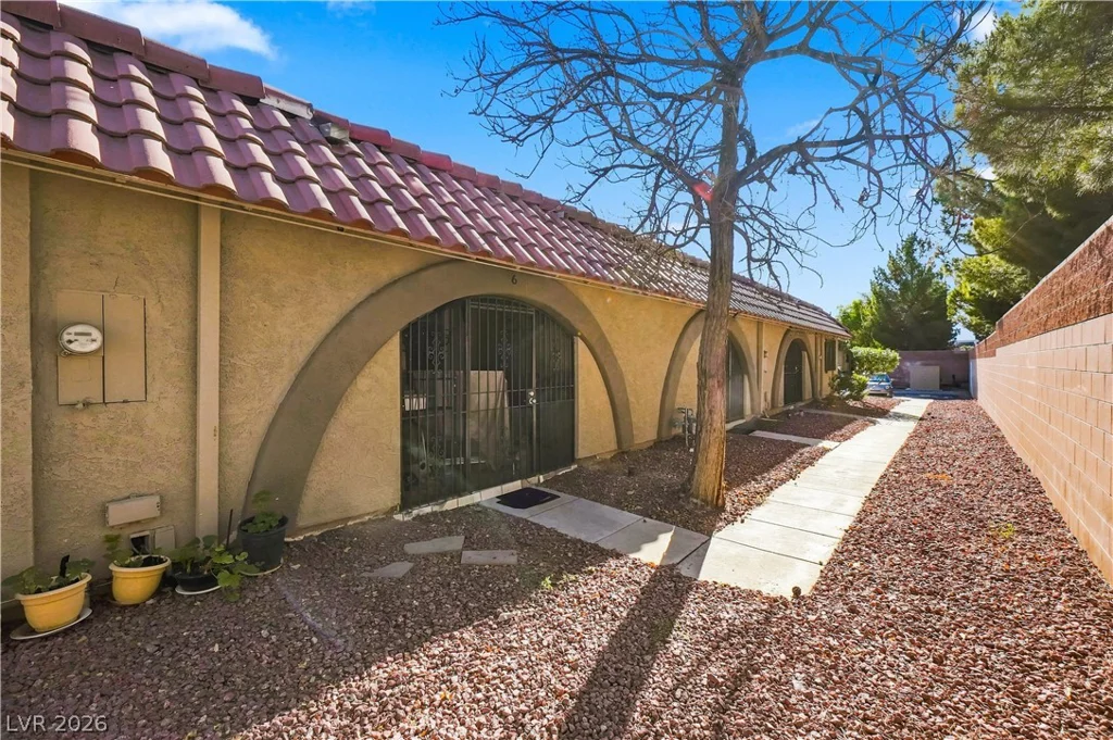 849 Hedge, Las Vegas, NV 89110