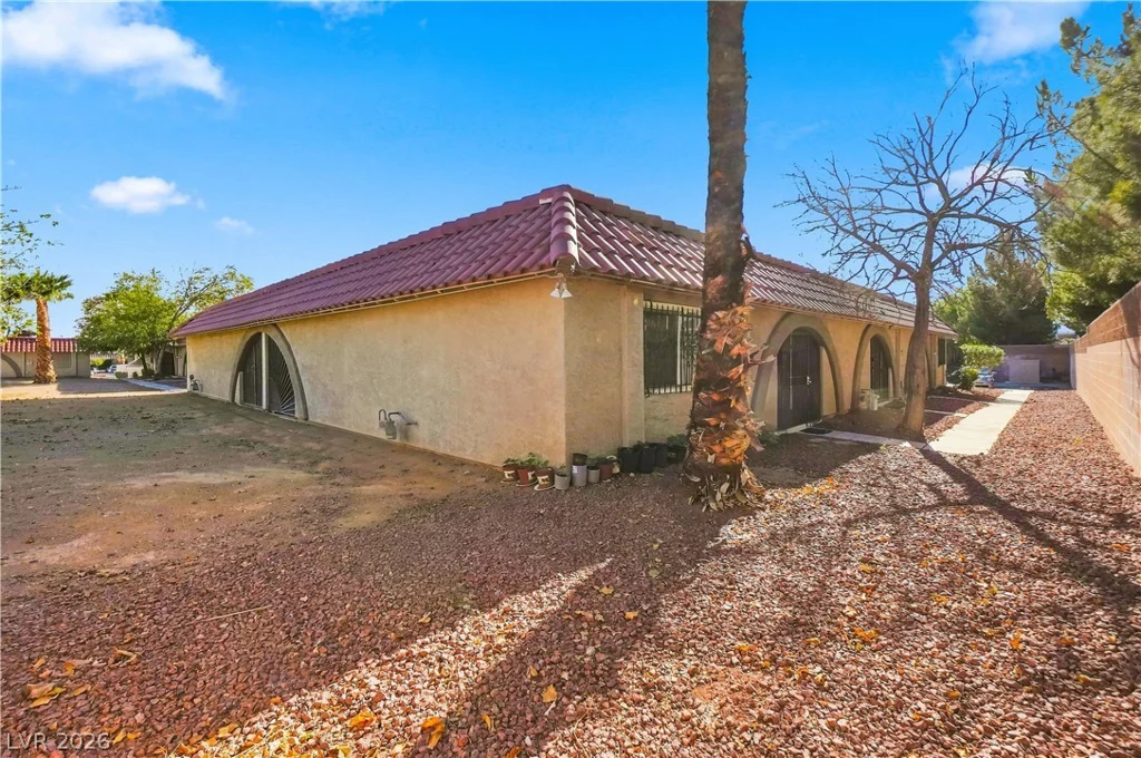849 Hedge, Las Vegas, NV 89110