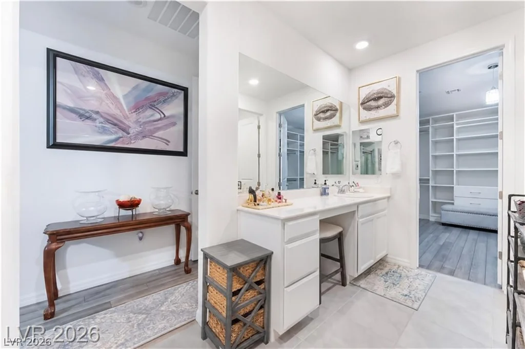9985 Blackbark, Las Vegas, NV 89166