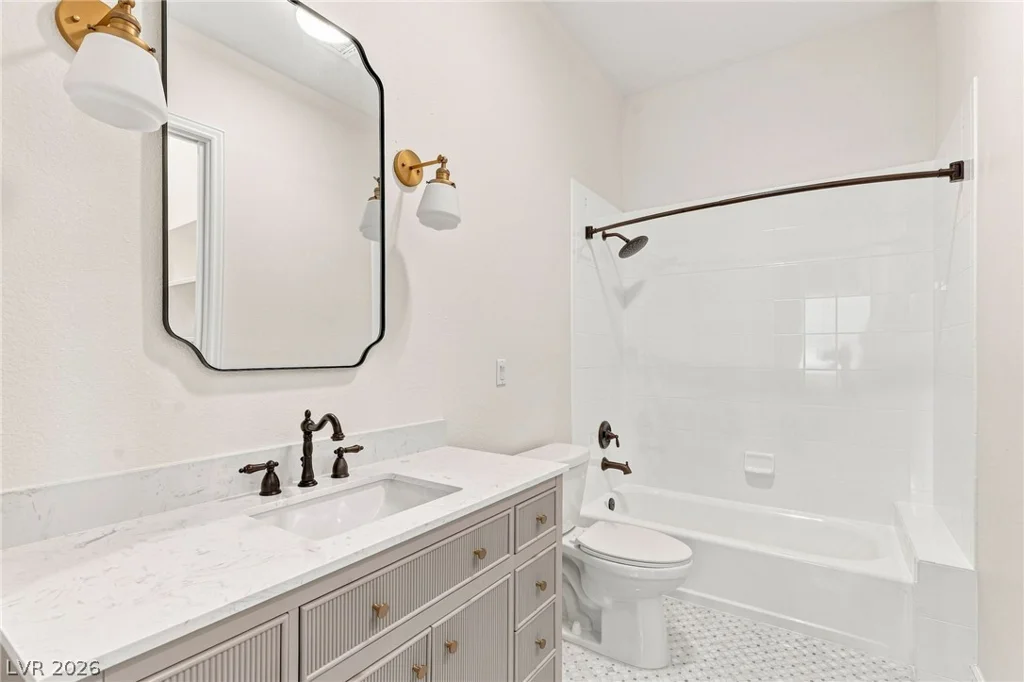 8901 Robinson Ridge, Las Vegas, NV 89117