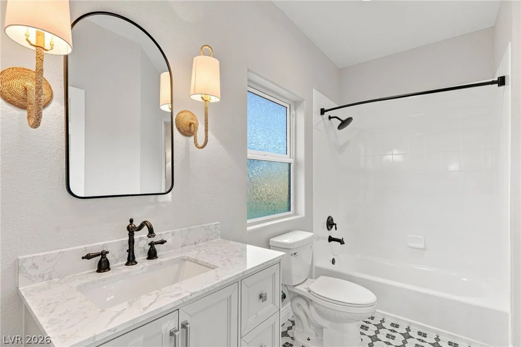 8901 Robinson Ridge, Las Vegas, NV 89117