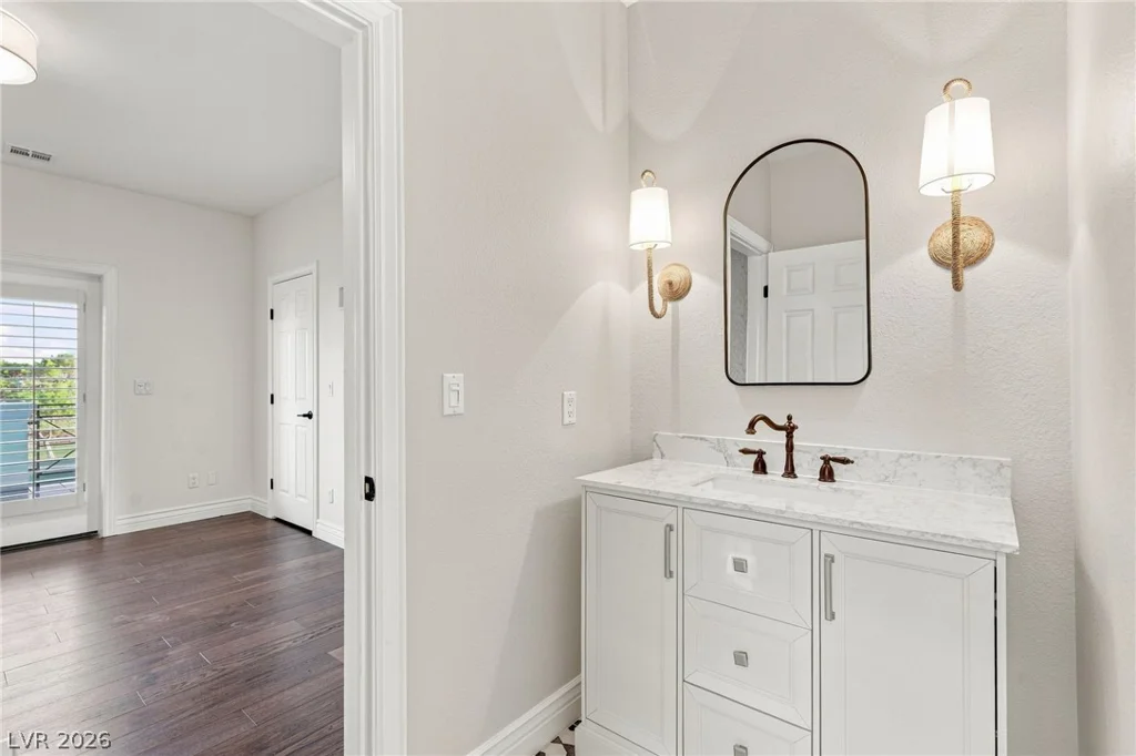 8901 Robinson Ridge, Las Vegas, NV 89117