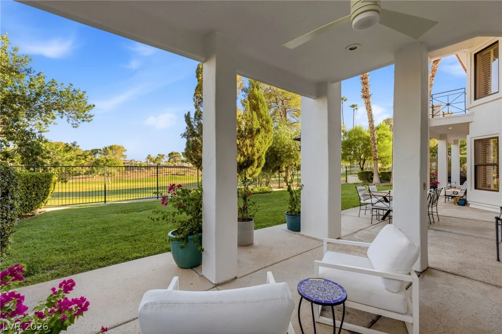 8901 Robinson Ridge, Las Vegas, NV 89117