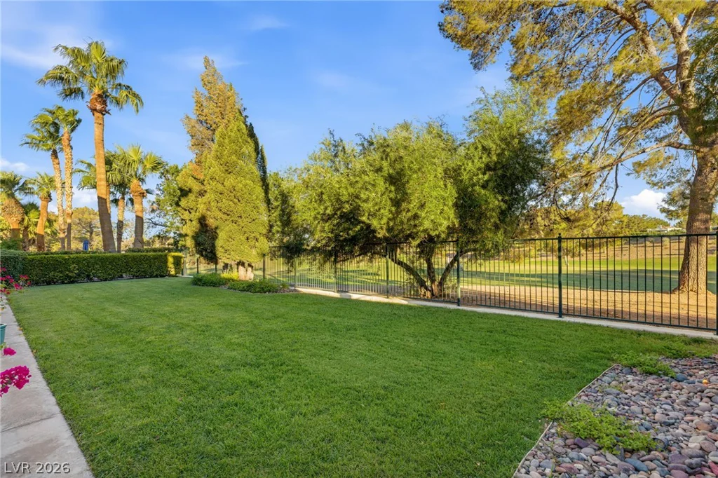 8901 Robinson Ridge, Las Vegas, NV 89117